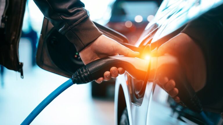 Cât de multe știi despre istoria vehiculelor electrice?